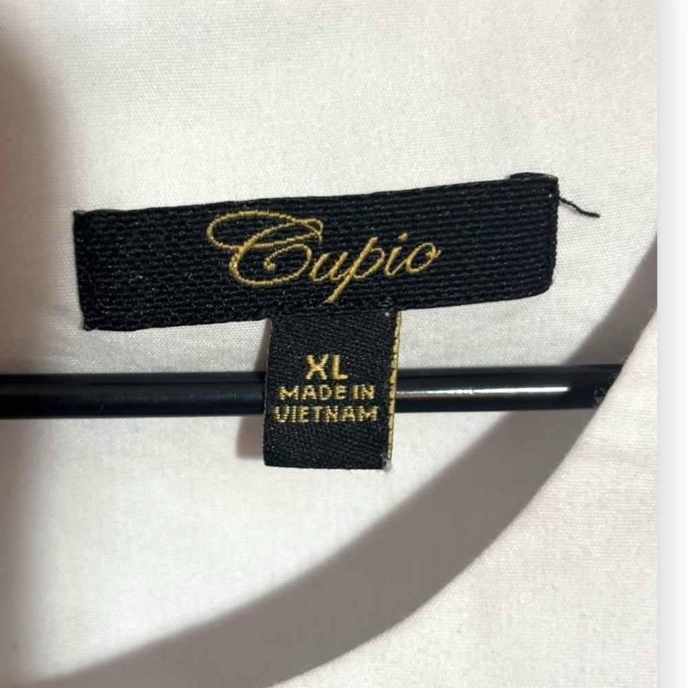 Cupio XL White Sleeveless Keyhole Back Tie Front Lightweight Blouse - Picture 10 of 16
